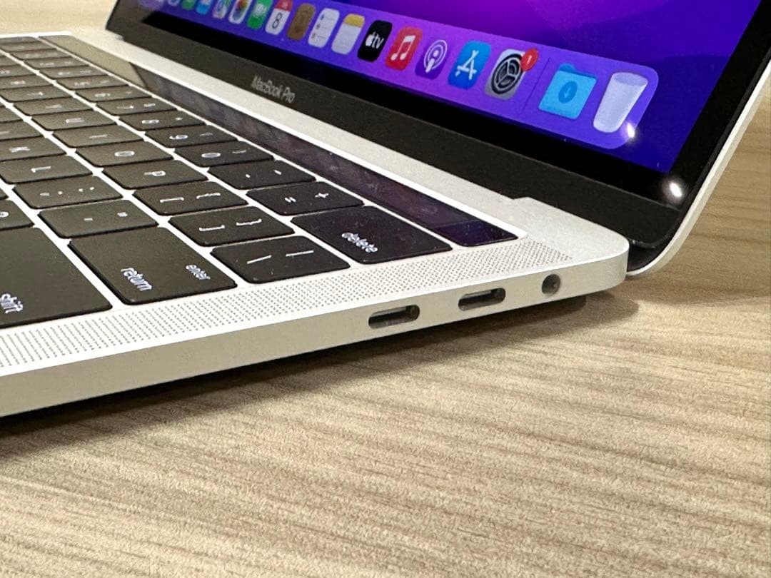 MacBook Pro 13インチ 2016 （16GB 256GB USキー）