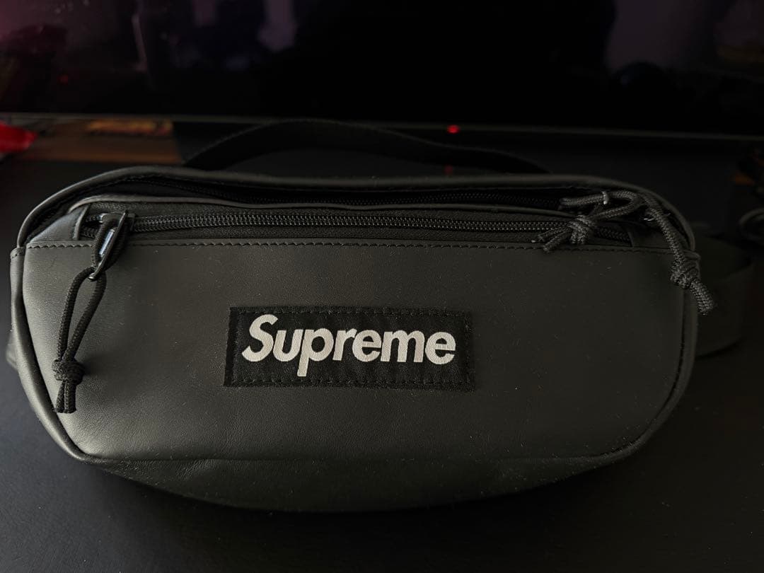 状態良 Supreme ブラック Leather Waist Bag