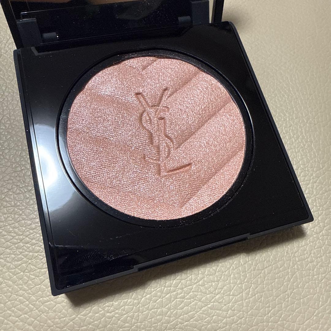 YSL オールアワーズハイパールミナイザー　03