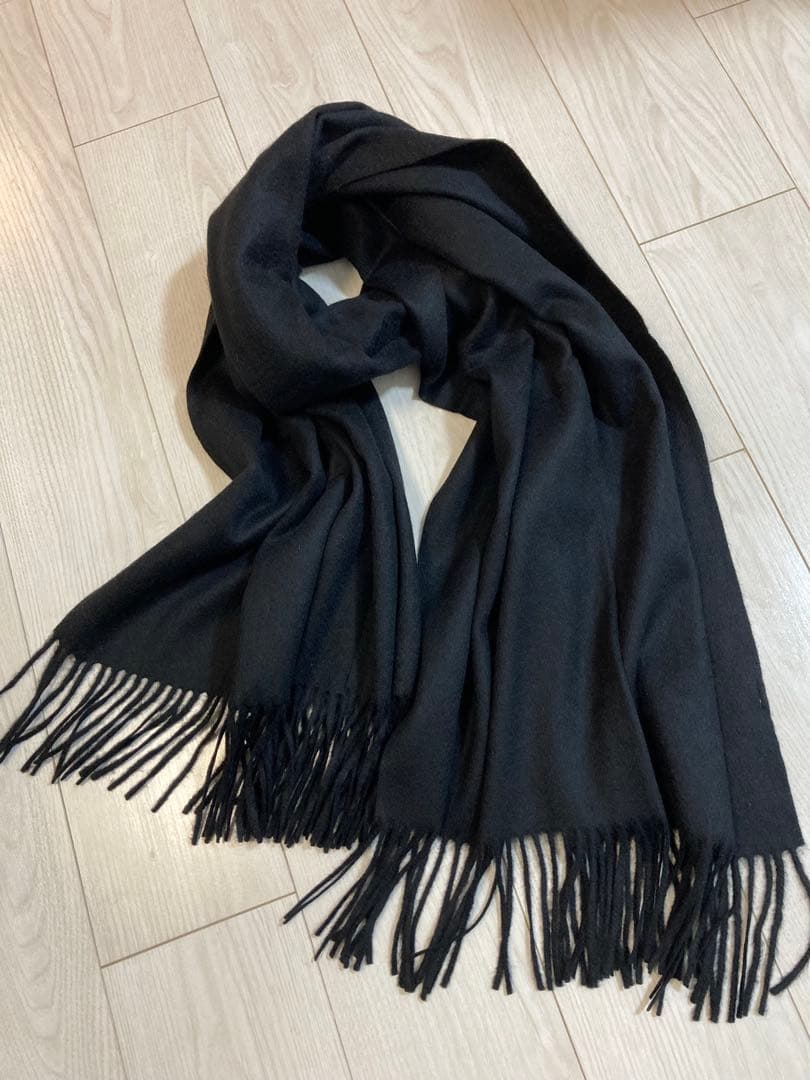 大判ストール　100%極上ホワイトカシミヤ & ブラック