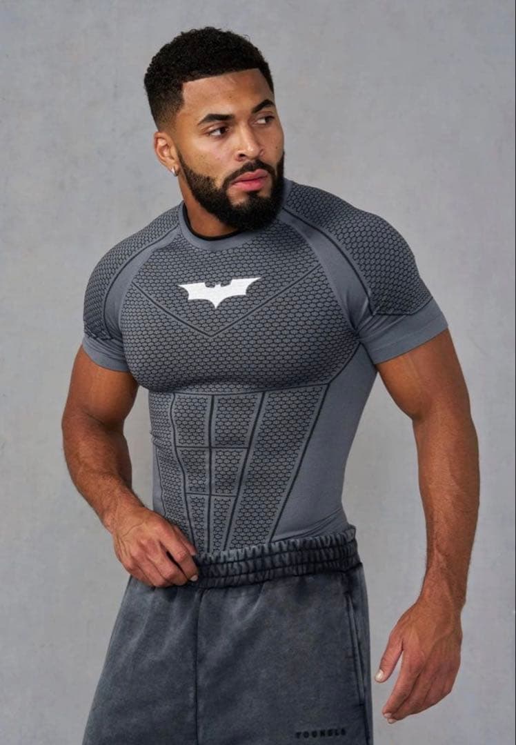  x Batman Dark Grey 値下げ対応します