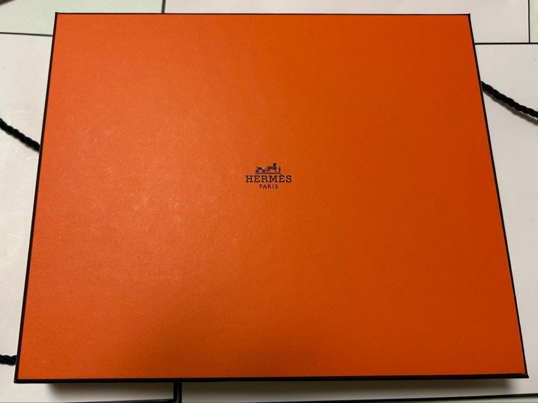 大幅値下げ 新品未使用 HERMES エルメス カレ・タオル ステアーズ