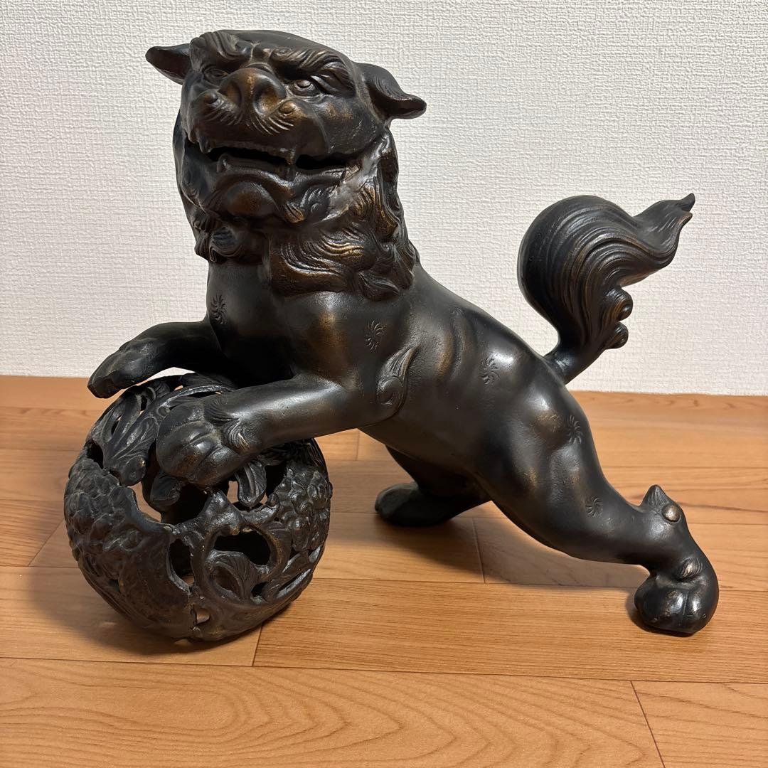鉄製　玉乗り獅子　立獅子　魔除け　縁起物　インテリア　重厚　古美術　置物