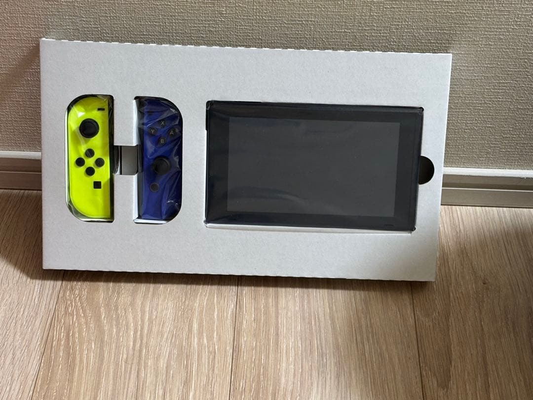 【未使用】Nintendo Switch((L)ネオンイエロー/(R)ブルー)