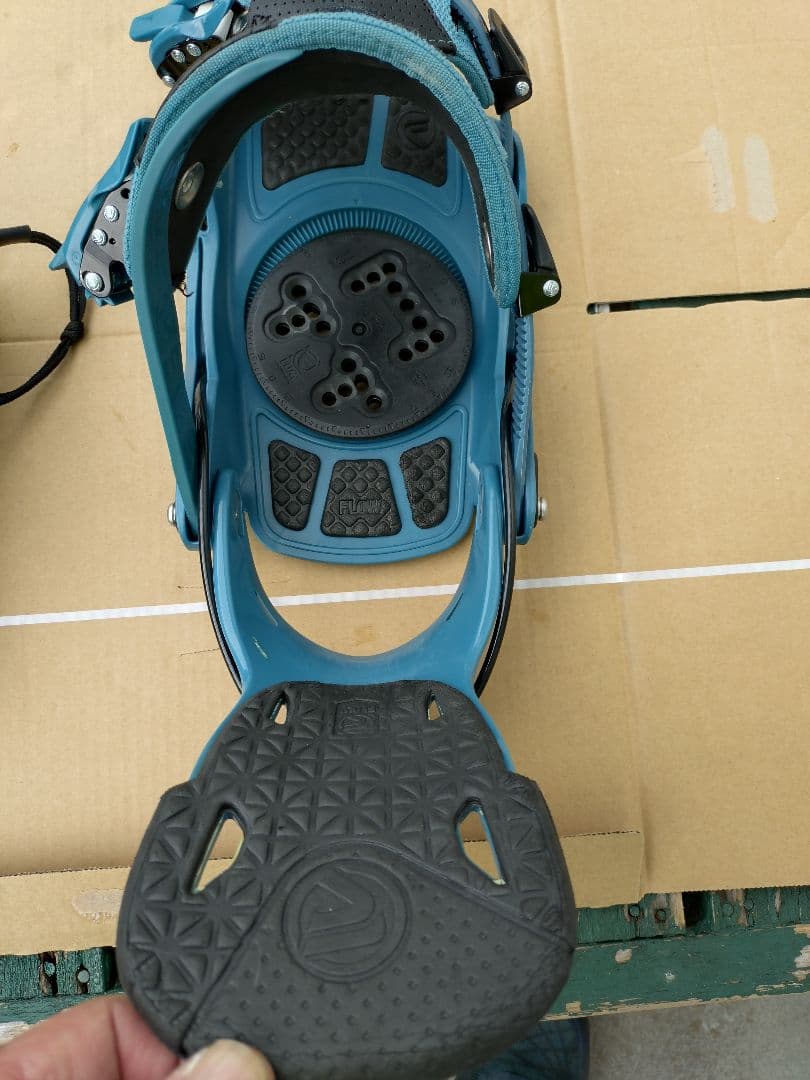 FLOW スノーボードビンディング ブルー