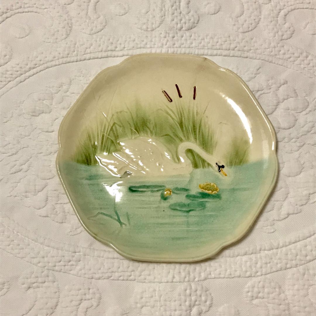 レア　アンティーク　ヴィンテージ　スワン　白鳥　エクリュ　花びら　プレート