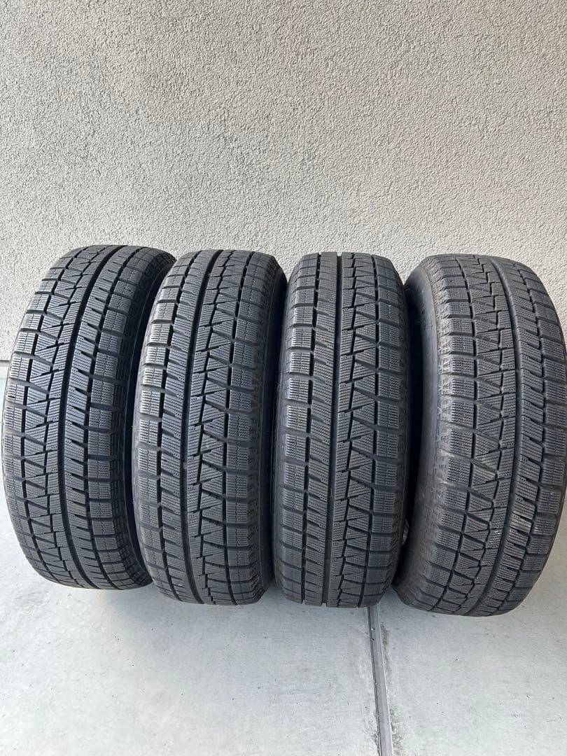①BRIDGESTONE アイスパートナー2 195/65R15