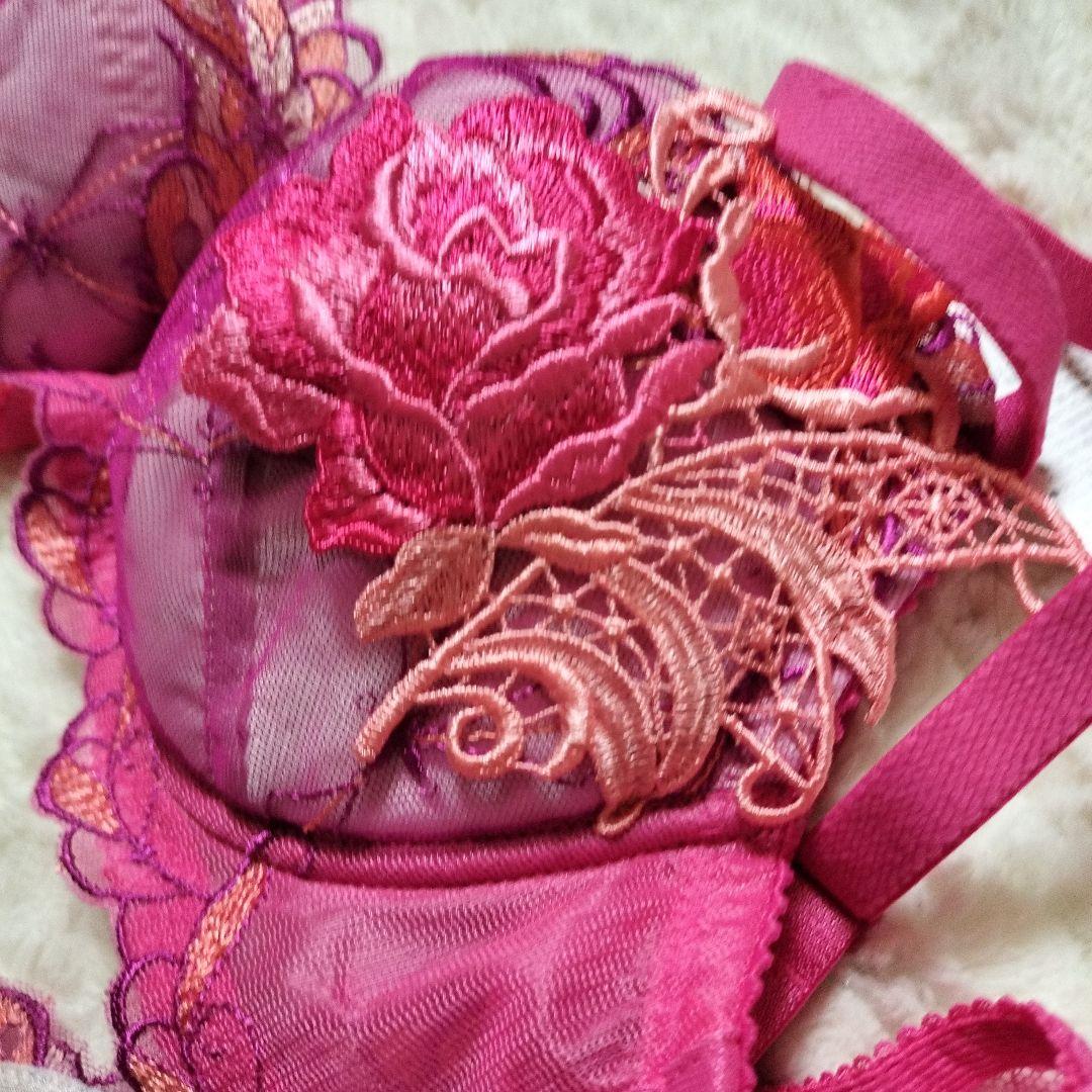 サルートピンク 花柄刺繍 ブラショーツセットE70 L即購入◎☆お値下げ不可