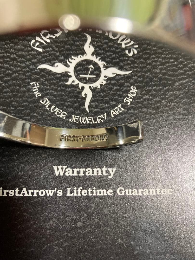 ファーストアローズ　K18付　8mm バングル FIRST ARROW'S