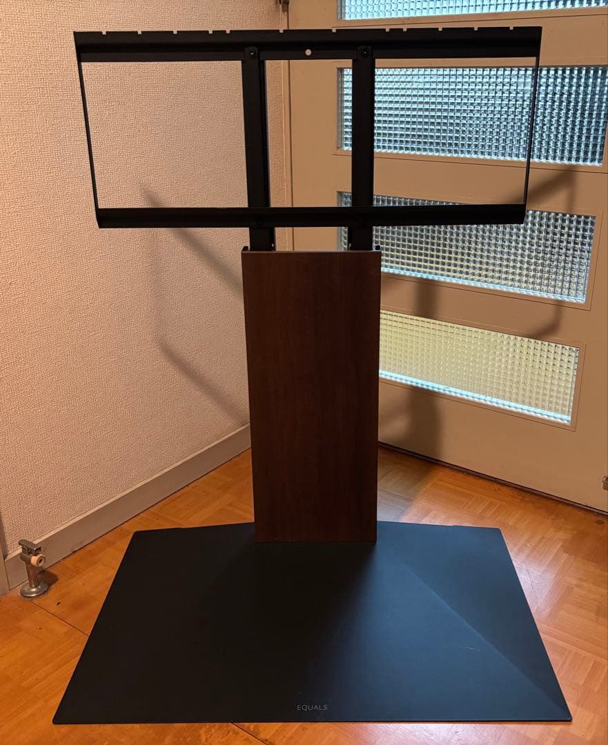 テレビスタンド EQUALS WALL V3 LOW TYPE 直接引取限定