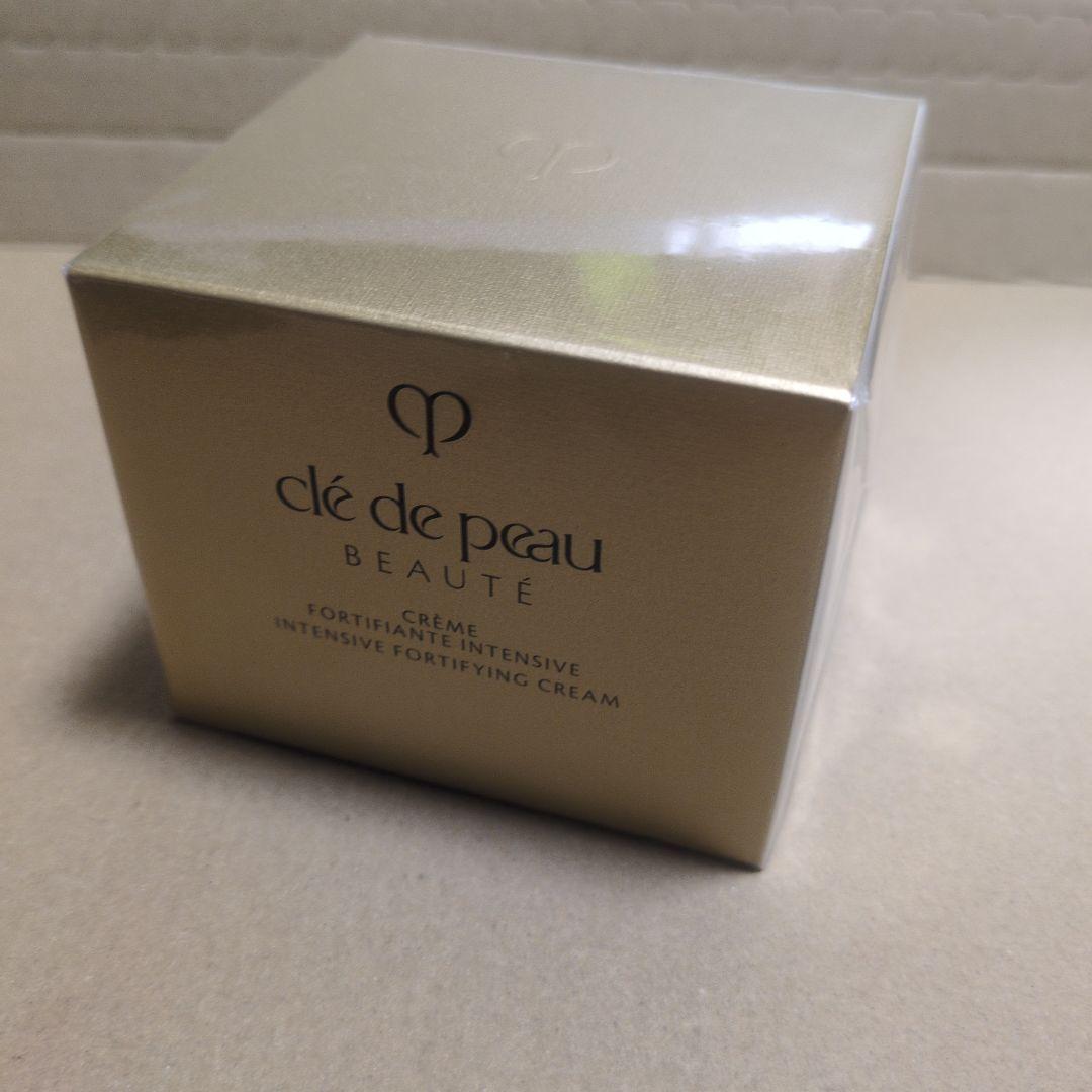 クレームアンタンシヴn 50g