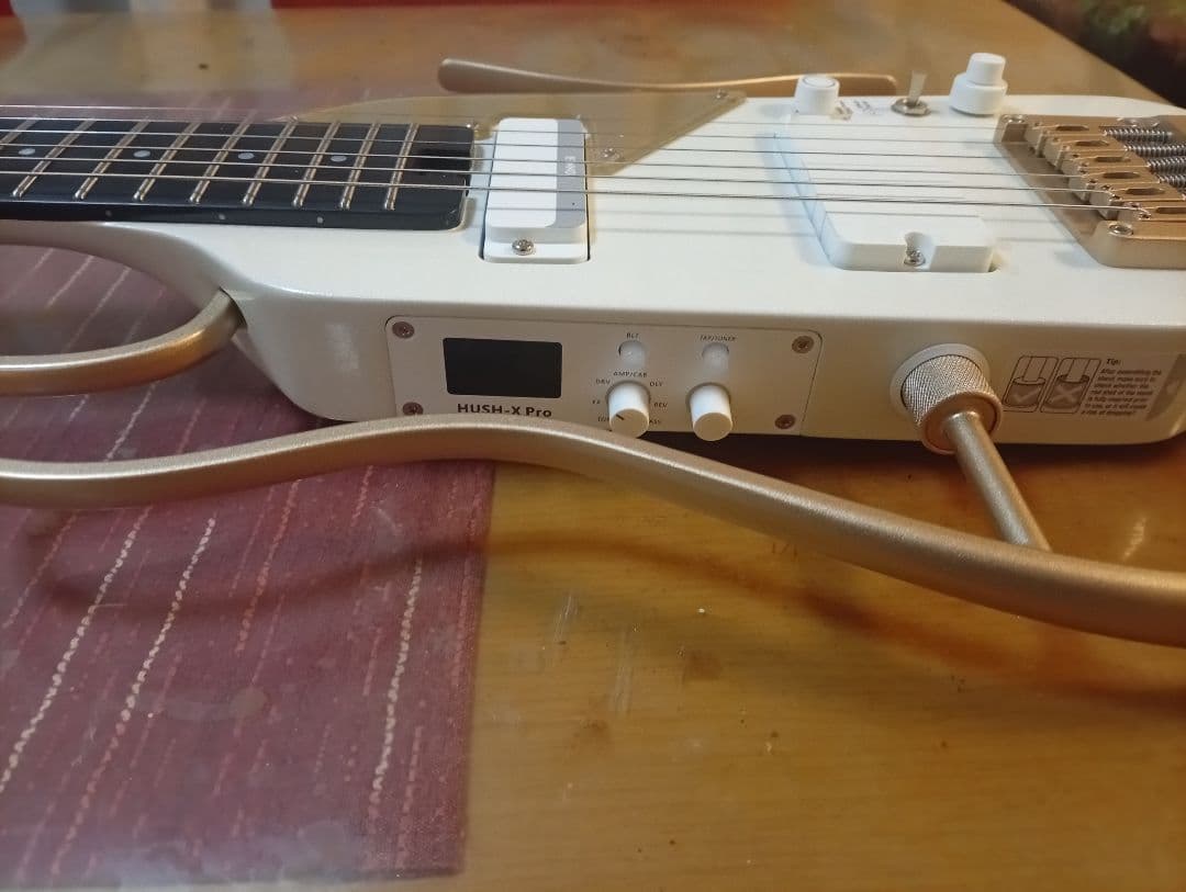 Donner HUSH-X Pro ホワイトリュックス