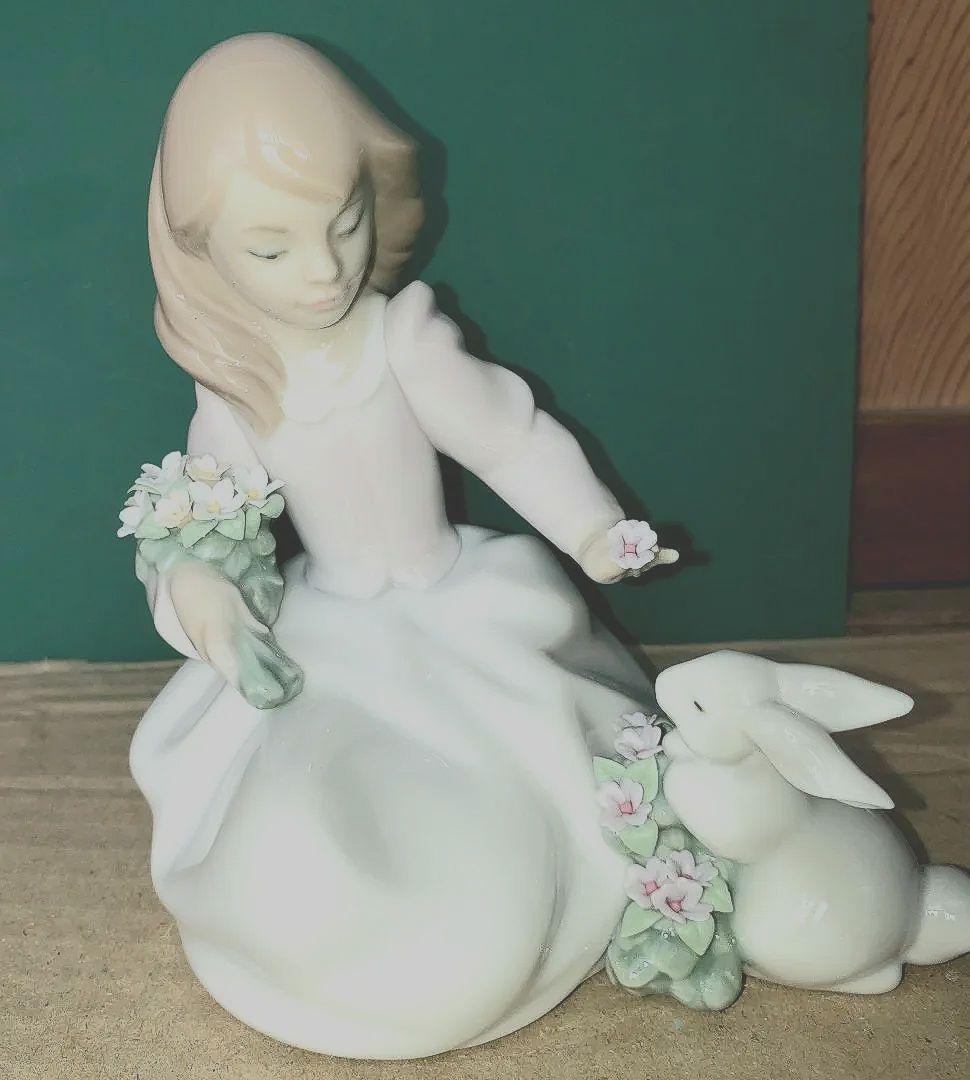 リヤドロ人形　うさぎと仲良し　(元箱付き)　製造終了品　メモパッド付き