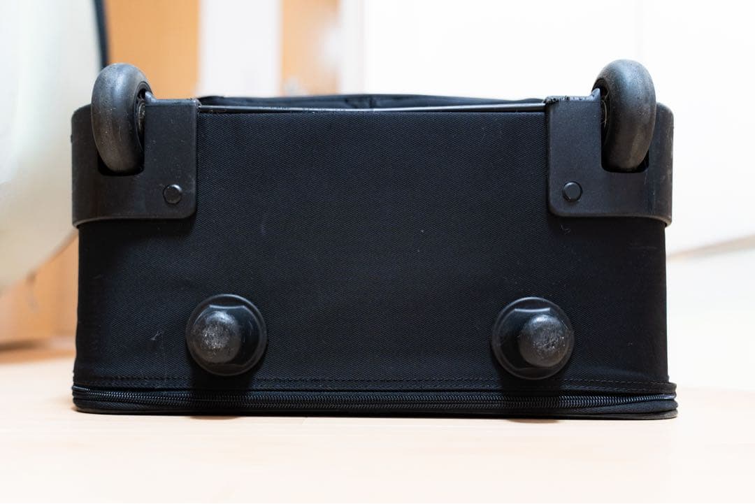 アニエス・ベー キャリーケース(ブラック) 修学旅行 ポーチ・ガーメント付