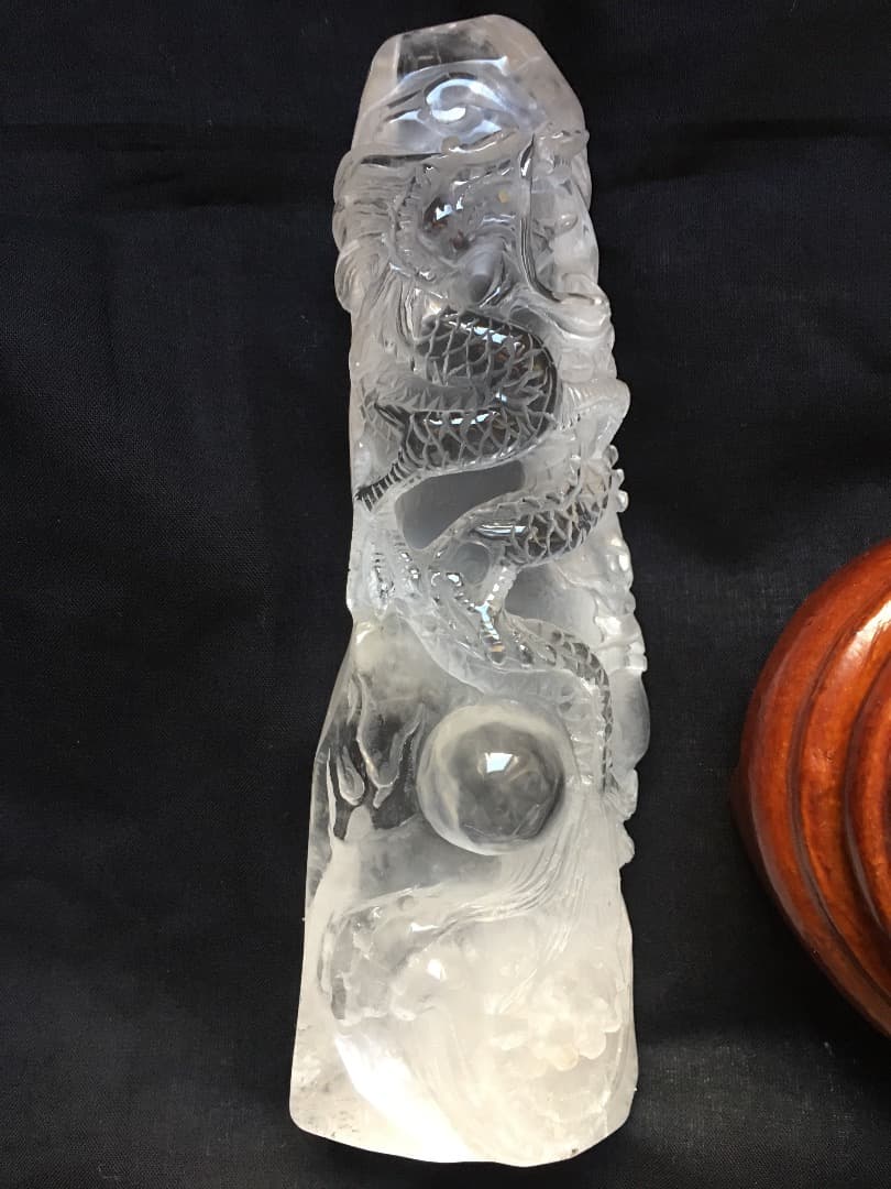 天然石 水晶  龍　彫刻　昇り龍　縁起物