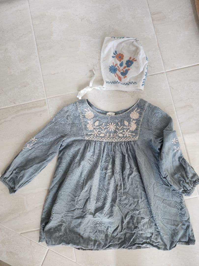 apolina kids ワンピースＭサイズ(１４０)