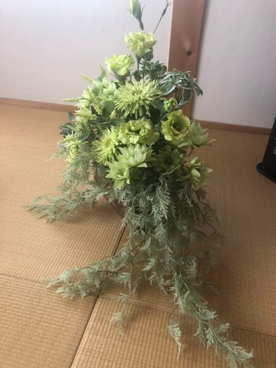 フラワーアレンジメント　イエロー系