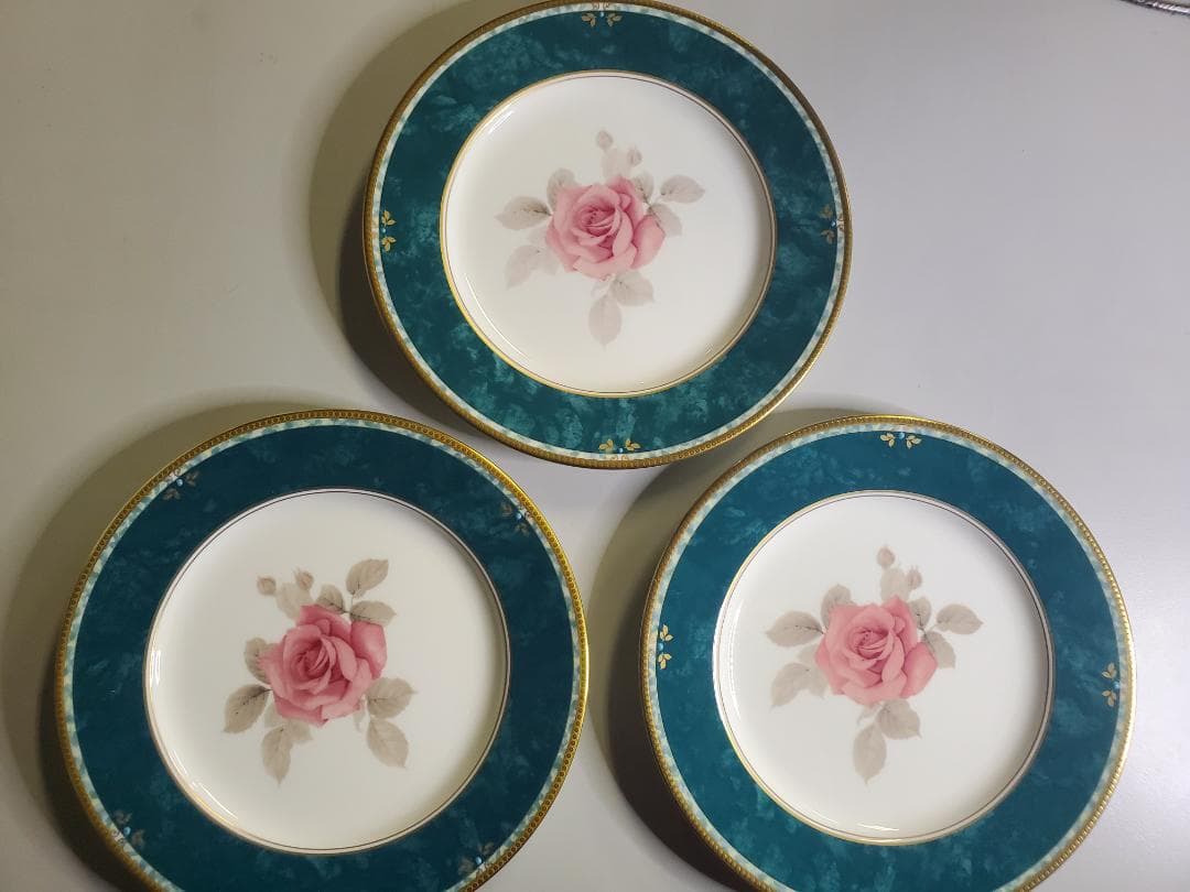 NARUMI CARESS 21cmデザート皿 ３枚セット ナルミ カレス