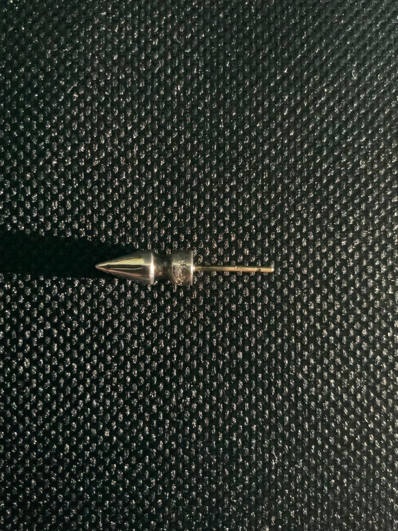 CHROME HEARTS スパイク スタッド ピアス