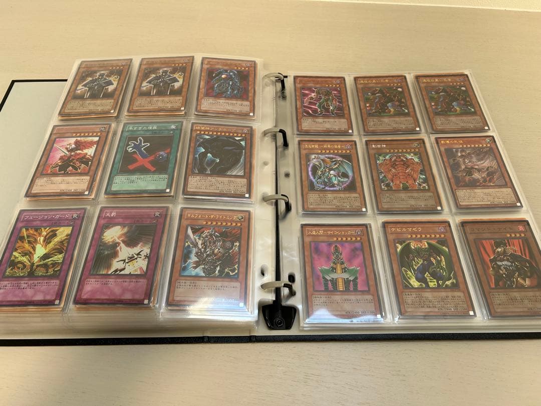 遊戯王　カードファイルごと　引退品