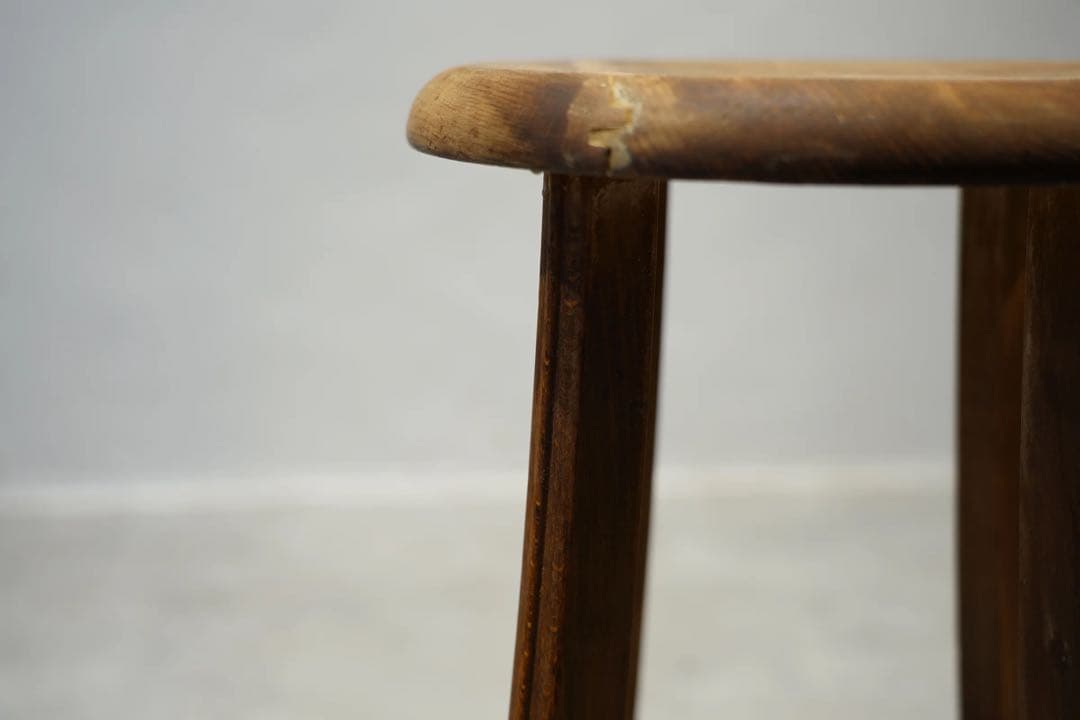 スツール　Japan vintage 古木　アンティーク　木製　レトロ　丸椅子