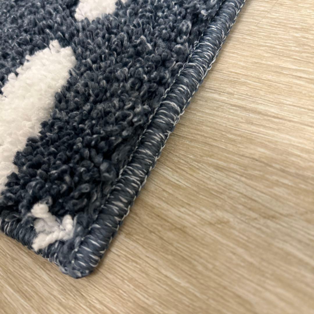 新品☆おしゃれラグ 洗えるラグ 北欧風 シャギーラグ 幾何学模様 ふわふわラグ