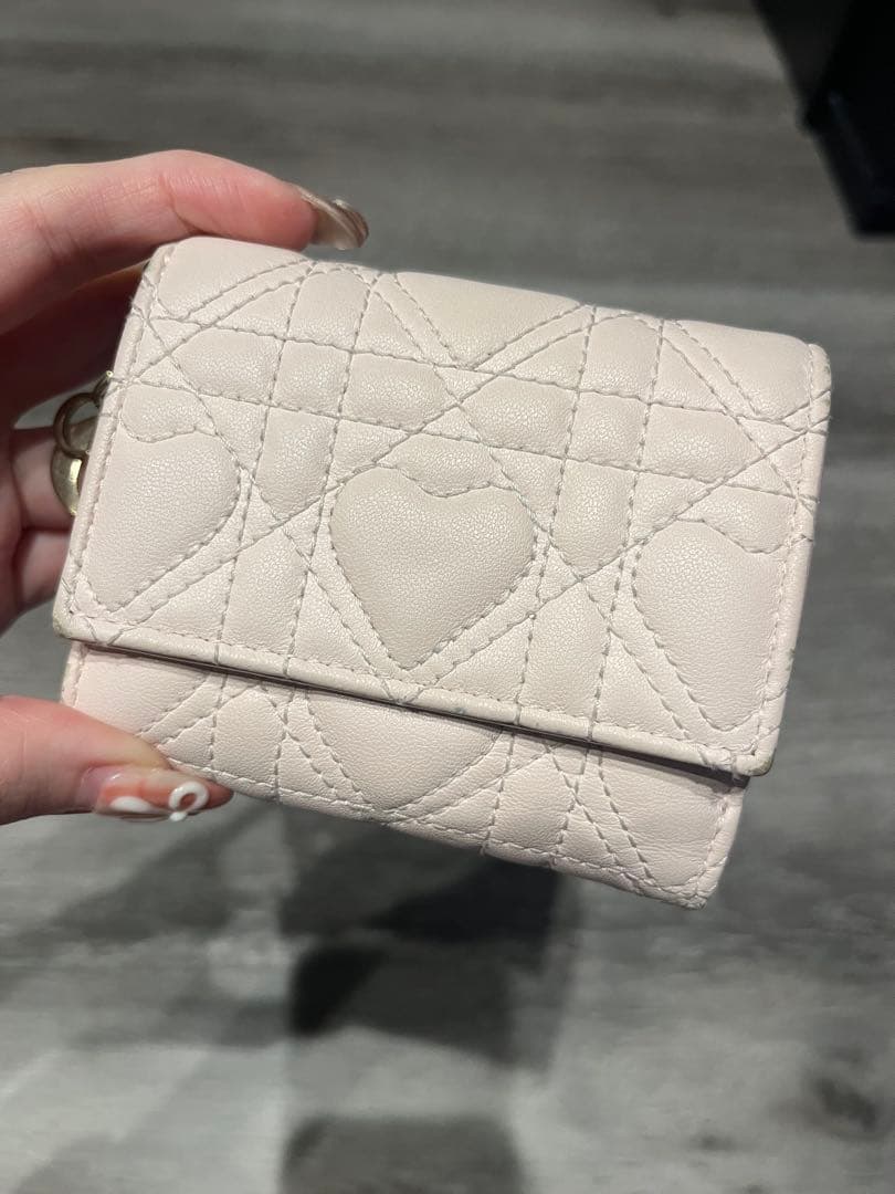 ハート型キルティング ピンク折り財布