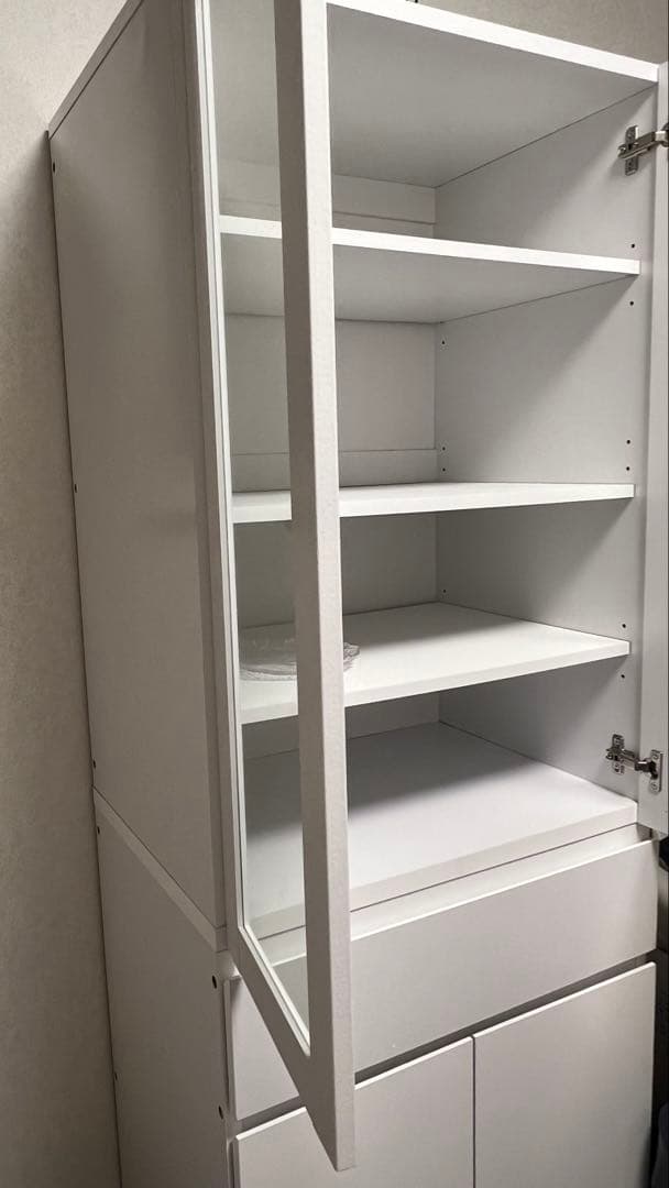 LOWYA ガラス扉食器棚　ホワイト