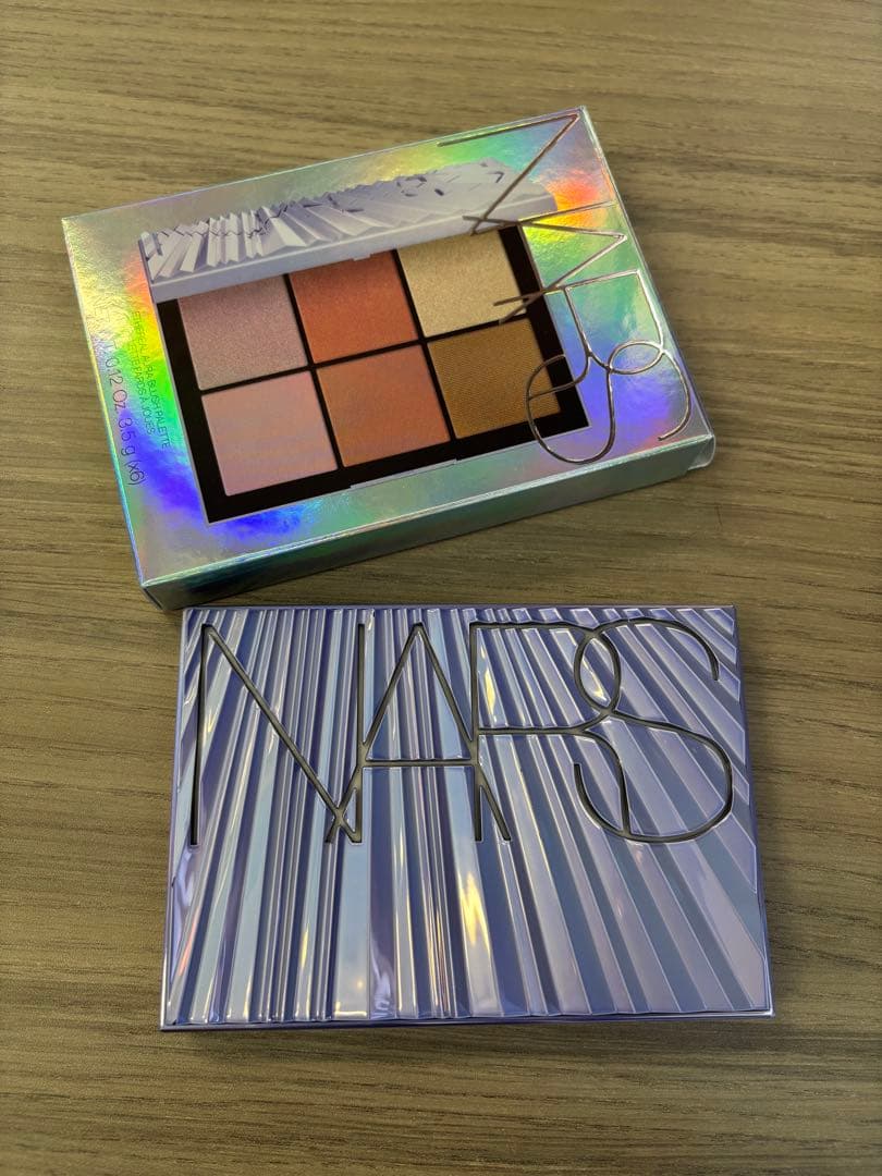 NARS エシリアル　オーラ　ブラッシュパレット　ライトスピード