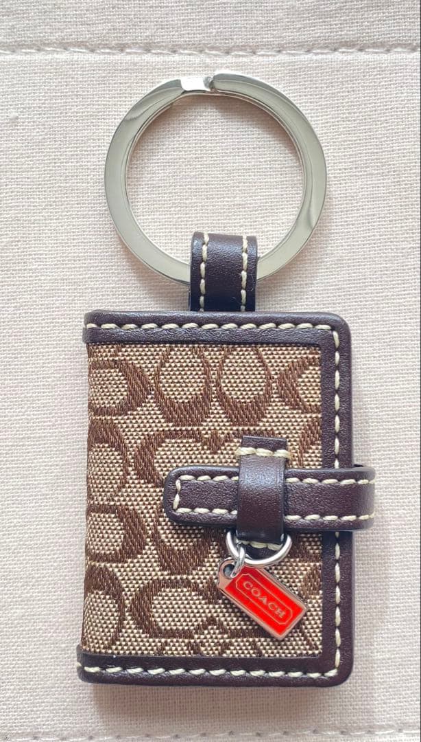 COACH コーチ ミニ手帳型 シグネチャー フォトキーホルダー リング