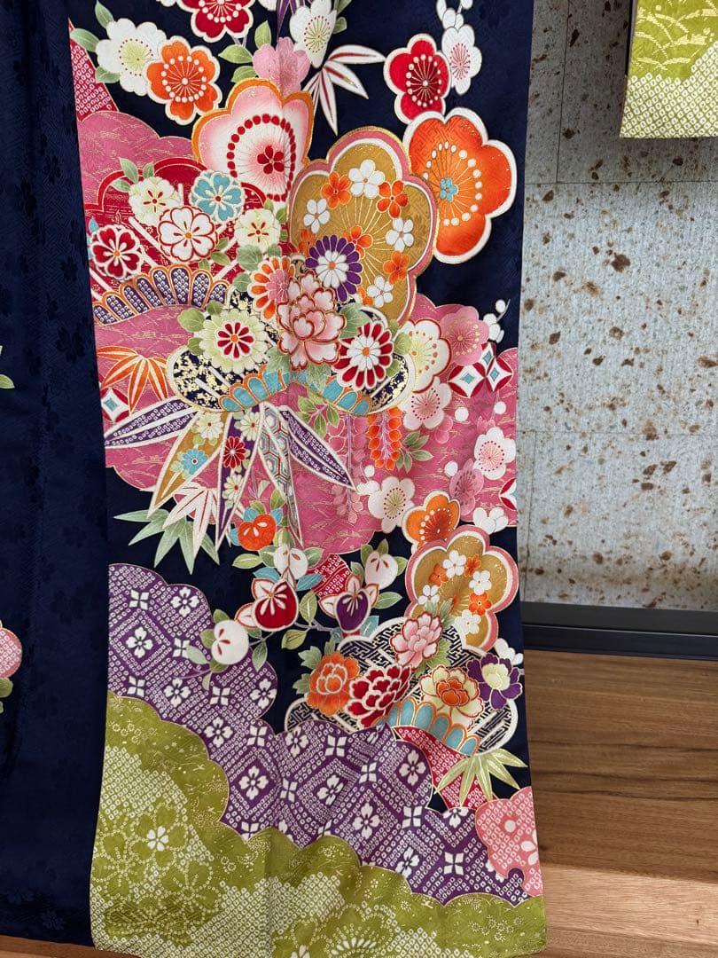専用です　4点セットLサイズ松竹梅に牡丹菊模様刺繍振袖(684)