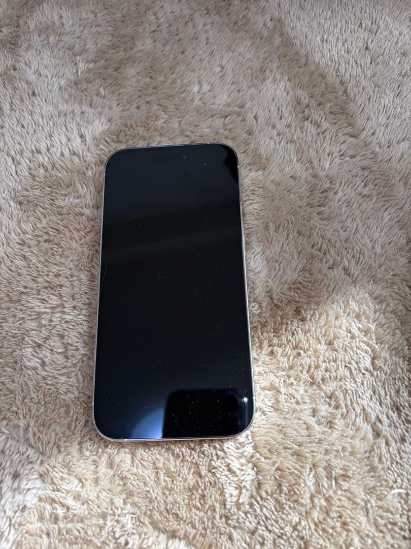 Apple iPhone 14 Pro ホワイト 本体　ちぃ