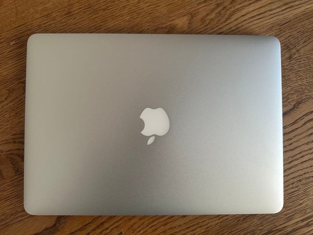 【美品】Apple MacBook Air 2017 シルバー13インチ