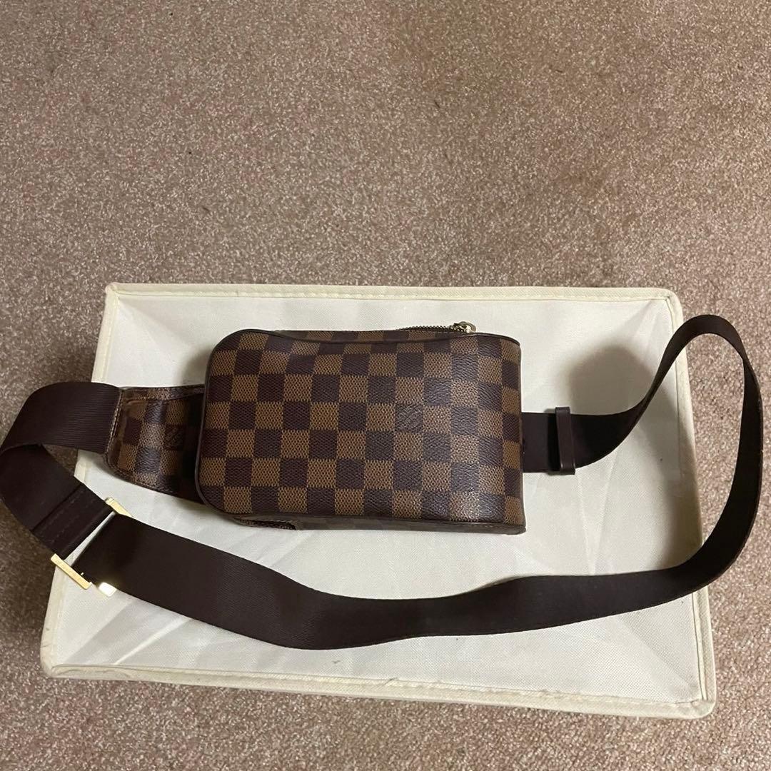 Louis Vuittonダミエボディーバック
