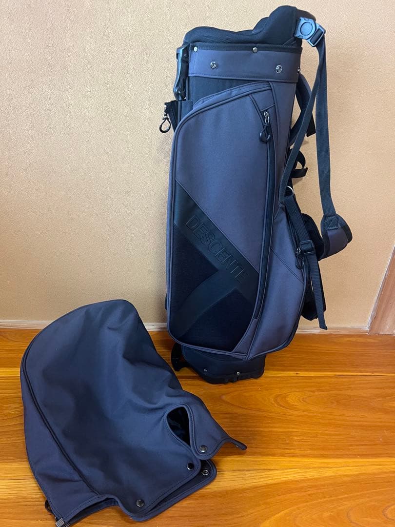 デサントゴルフ　スタンド式　キャディ バッグ　グレー×ブラック