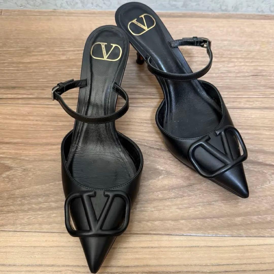 Valentino ブラック ハイヒール ポインテッドトゥ