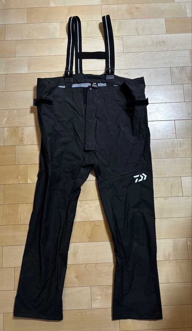 ダイワ　フィッシングサロペット