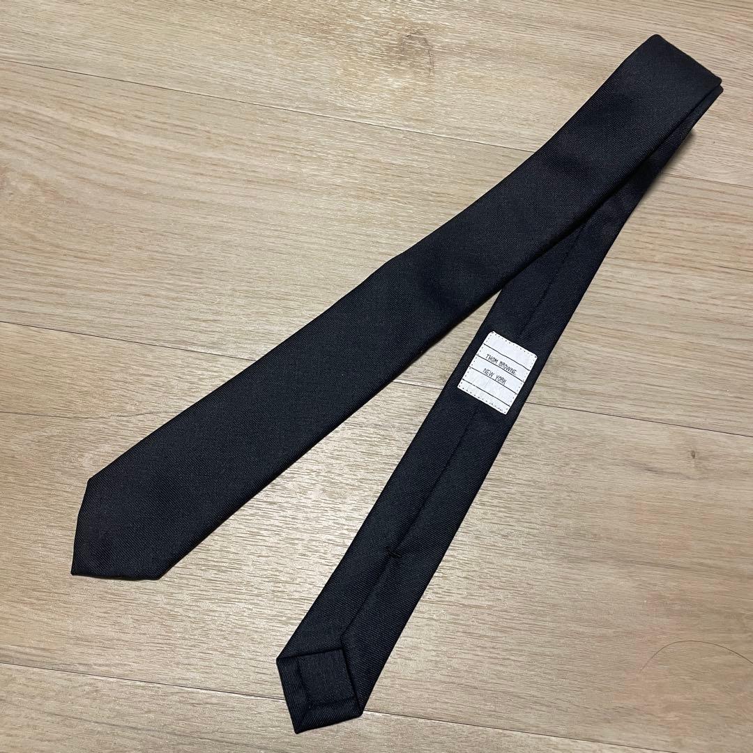 トムブラウン ダークグレー ネクタイ