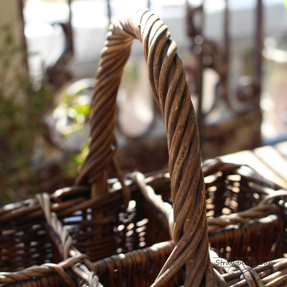 L3306-191 英国アンティーク バスケット ワインホルダー スリッパ