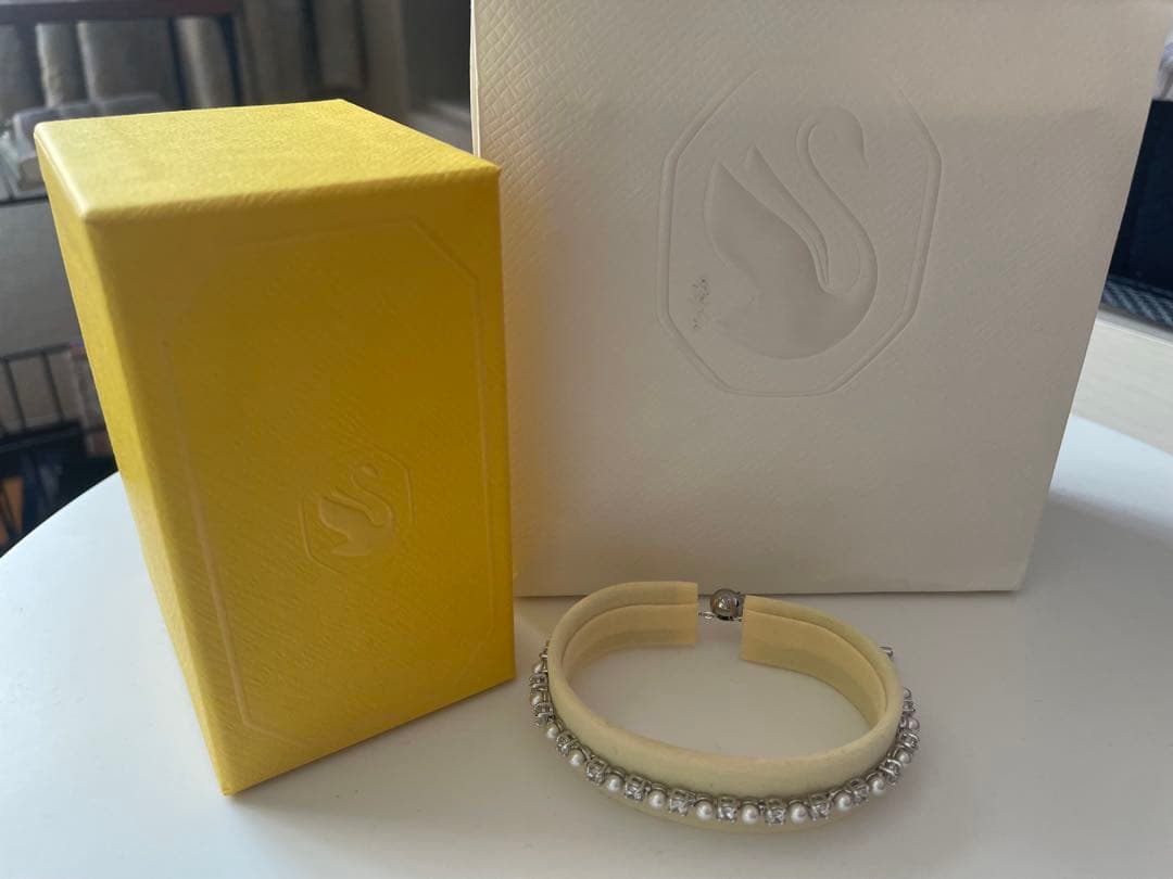 ホワイトクリスタルブレスレット