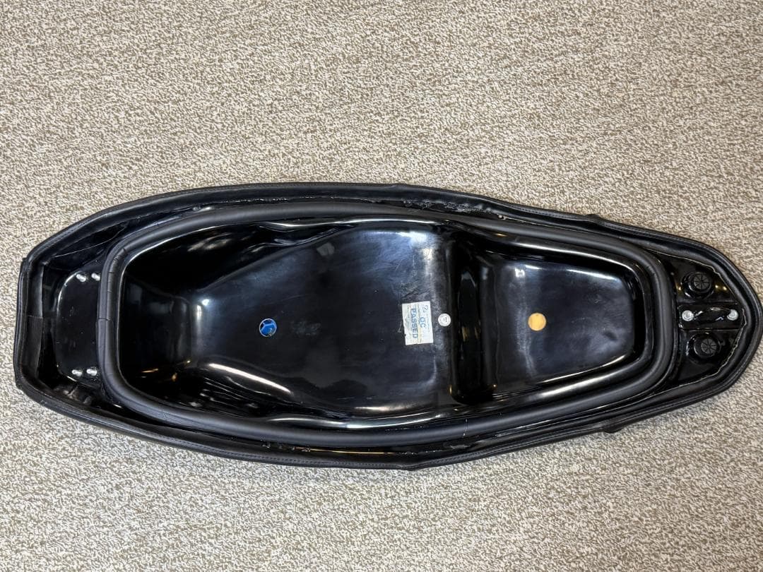 (値下げ）（中古)WirusWin PCX 用ローダウンシート【ブラック】