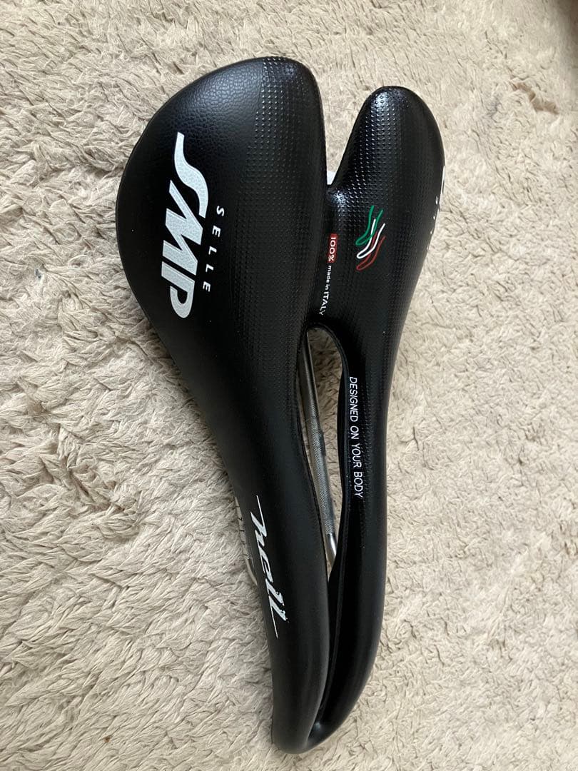 セライタリア　サドル