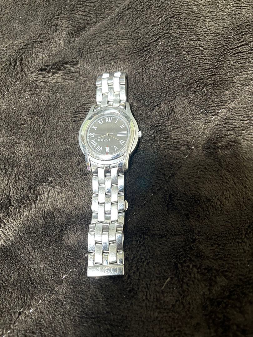 GUCCI シルバー アナログ時計