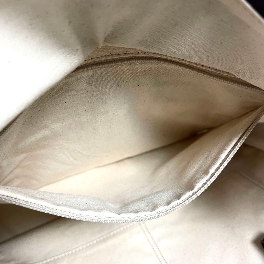 ダコタ　トートバッグ　ビッグロゴ　エンボス　スクエア　ハンドバッグ　タグ付き