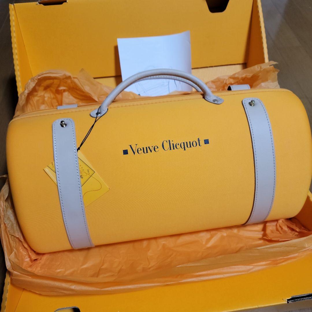 ヴーヴ・クリコ トラベラー ケース(グラス1脚のみ)