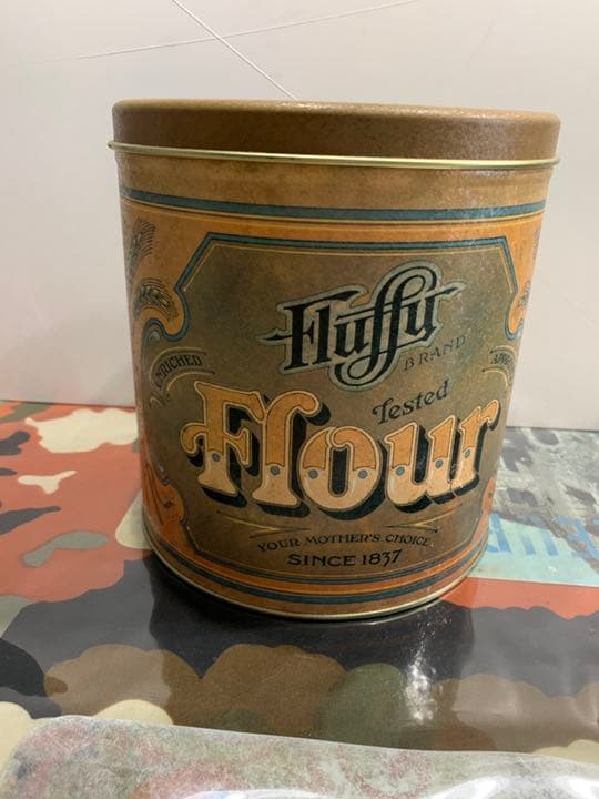 バロノフ　アンティーク缶　4個セット