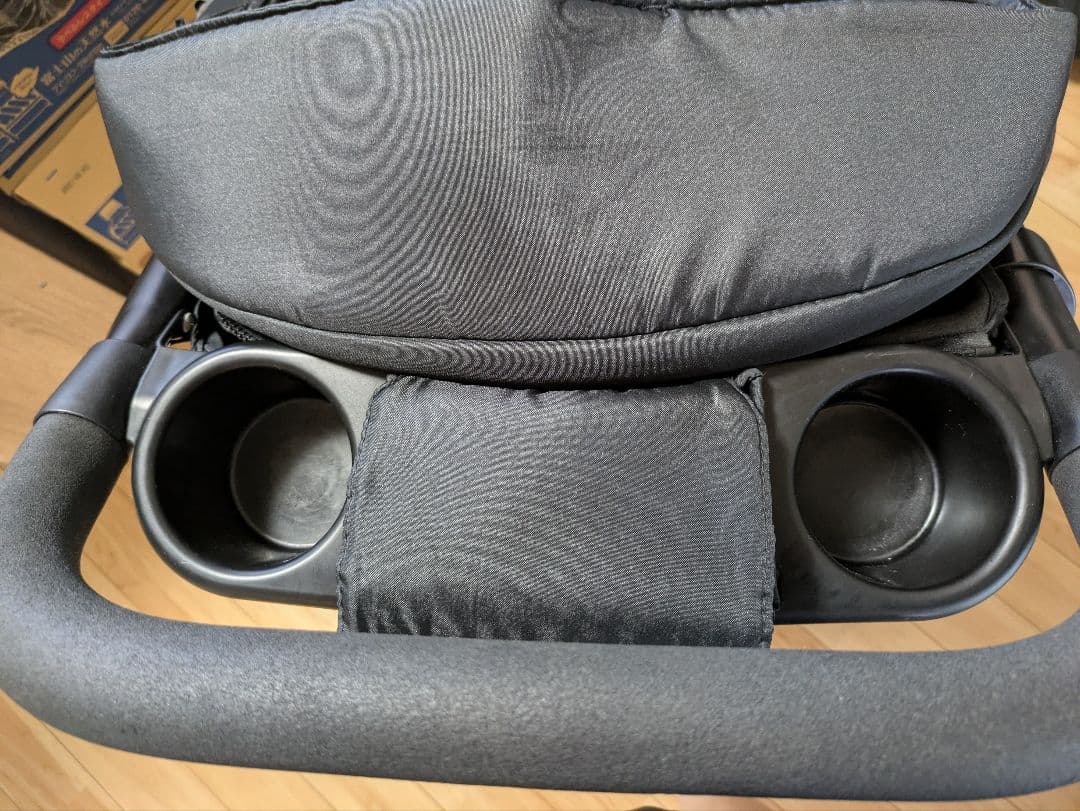 【もみぢ】カトージ　ジョイー　4輪ベビーカー