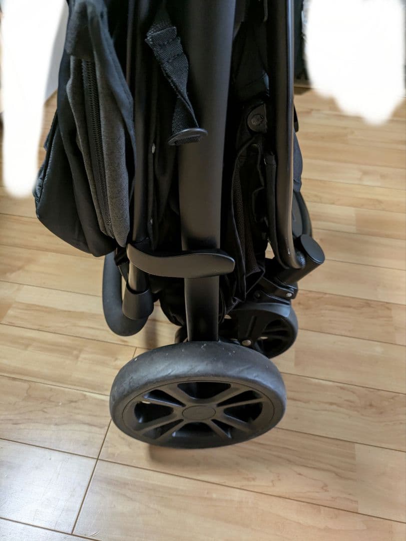 【もみぢ】カトージ　ジョイー　4輪ベビーカー