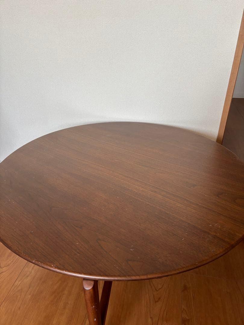 円形木製テーブル ダークブラウン