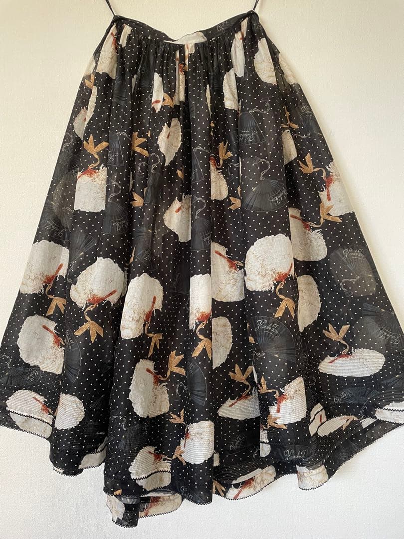 R*。様 カネコイサオ　綿オーガンジー　扇子柄スカート　W74